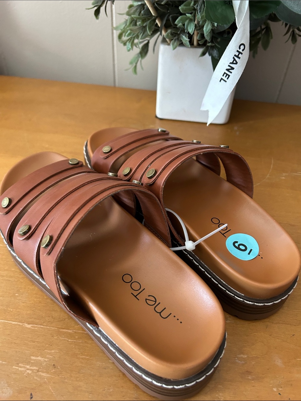 me too Brown Triple-Strap Platform Slide Sandals